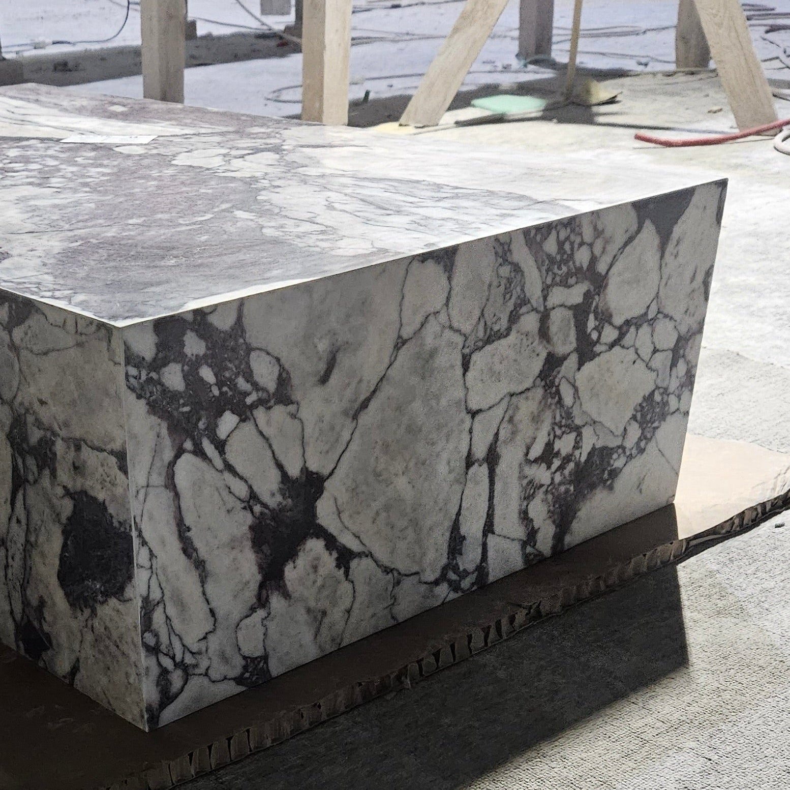 Stoned, not wasted: Marmer Salontafel 'SOHO Grand' #2