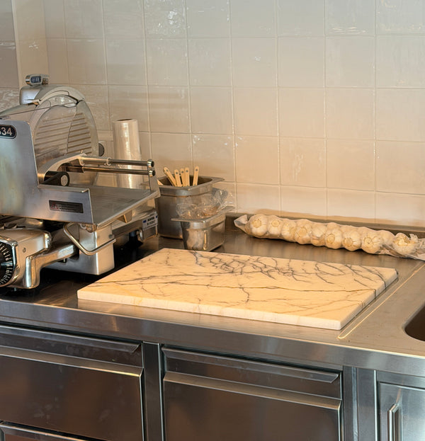 Groot Plateau 'Victor' in Wit Marmer