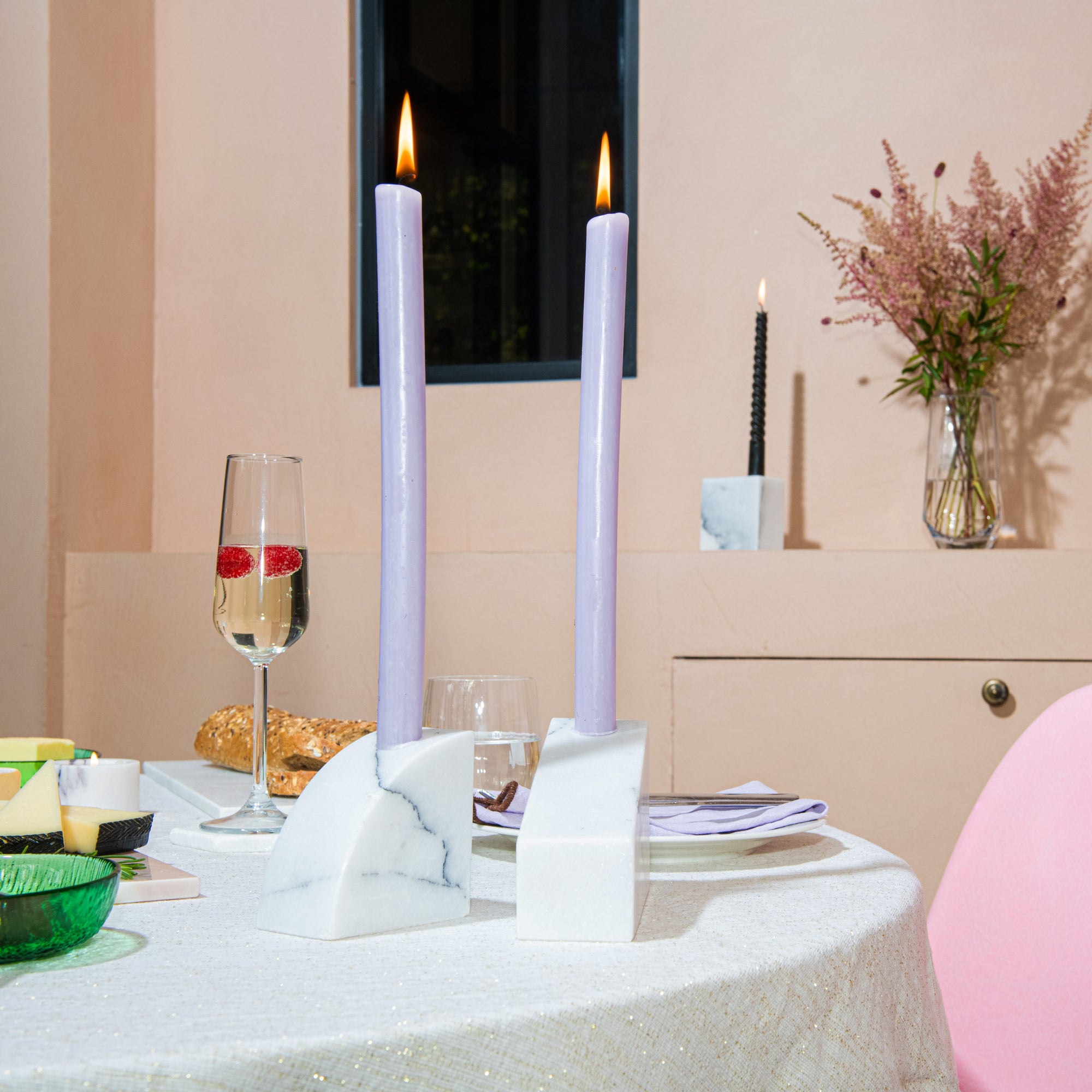 Stoned, not wasted: Wit Marmer Kaarsenhouder 'Nova'
